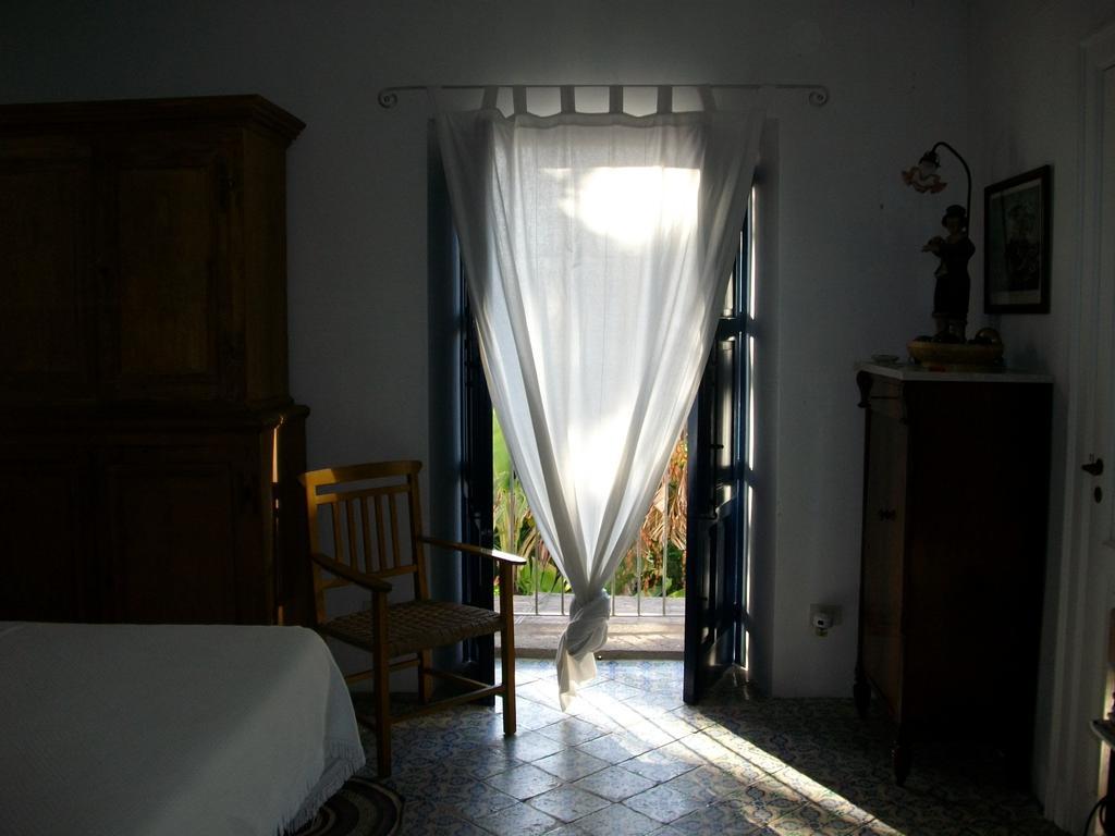 A' Riggiola Villa Stromboli Oda fotoğraf